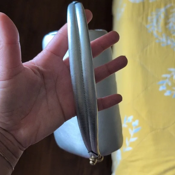 Coach Pillow Tabby (Silver) - Picture 6 of 10